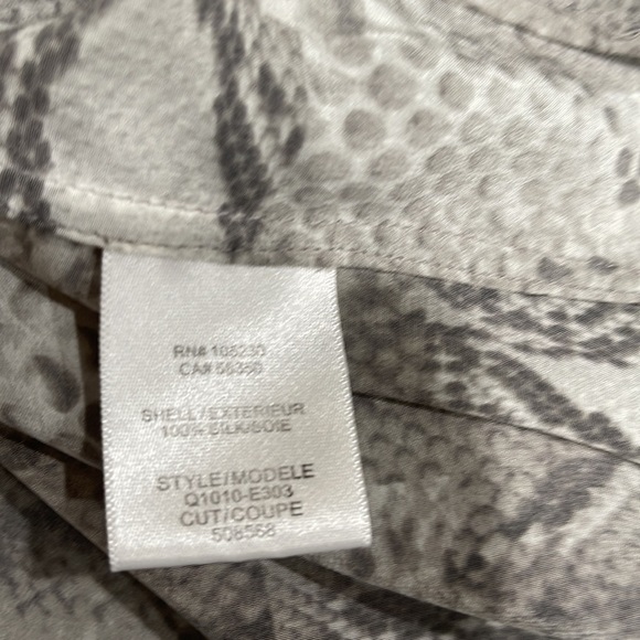 Equipment Silk Snakeskin Print Button Front Shirt Grey SZ M - Picture 6 of 7